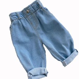 2024 Herfst en winter Nieuw meisje babyjongen kleren Hoge taille Solid kleur Warm uit jeans Kinderkleding L2405