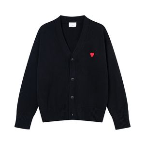 2024 Automne et hiver NOUVEAU CARDIGAN FEMME VERS VOLIGNE VOLAGE LOBLE COLLE SOLIDE COLEAU SIMPLE SIMPLE COEUR BROIDE BRROIDED PALATE