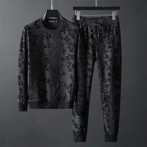 2024 automne produits européens nouveau personnalisé simple jacquard col rond pull à manches longues pantalon deux pièces costume pour hommes marée