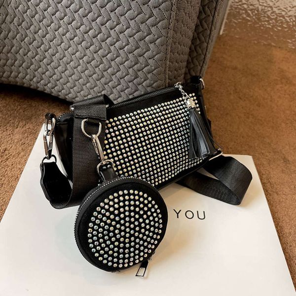 2024 automne / hiver Nouveau édition coréenne à la tendance Eau de diamant sous-bras à la mode simple Single Crossbody body pour femmes 78% de réduction sur le magasin en gros