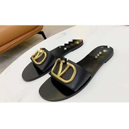2024 Autumn dames slippers sandales nieuwe platte bodem decoratieve gesp sandalen ontwerper dia's mode veelzijdig litchi patroon voor