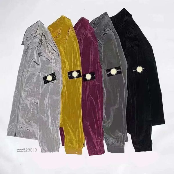 2024 Badge Stones Island Compass Veste Chemises Résistant à l'eau Manteau de peau en métal Nylon Pêche Alpinisme Porter Designer Manteaux noirs Mode Homme 999ttt