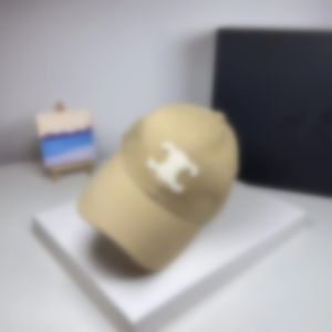 2024 Gorras de bola Deporte al aire libre Gorras de béisbol Letras Patrones Bordado Gorra de golf Sombrero para el sol Snapback ajustable H-18