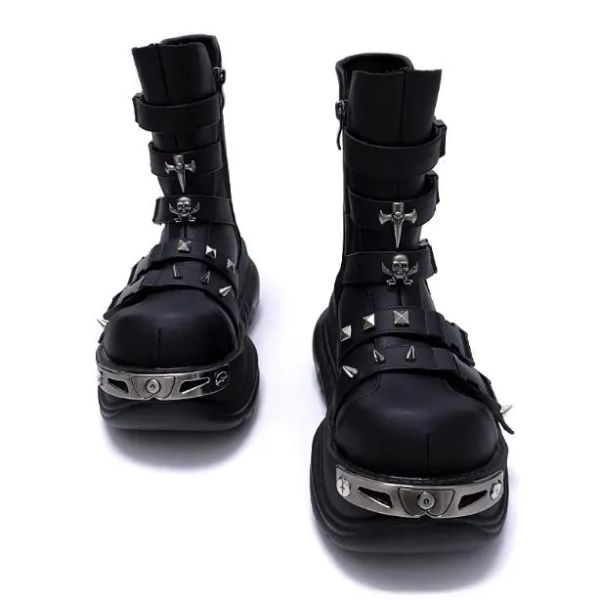 2024 Boottes de boucle de boucle punk Bottes de moto pour femmes Designer Boots noirs Round Talage Flat Style Boots Boots Martin Women's Plateforme Elevation Boties