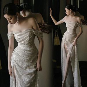 2024 BERTA SEXY OFF SOMBRO Mermaid Vestidos de novia de encaje Aplique 3D Sweing Train Backless Hedmed Gowns Heding Bridal Robe de Marie White Sequined Bling Bride Gowns