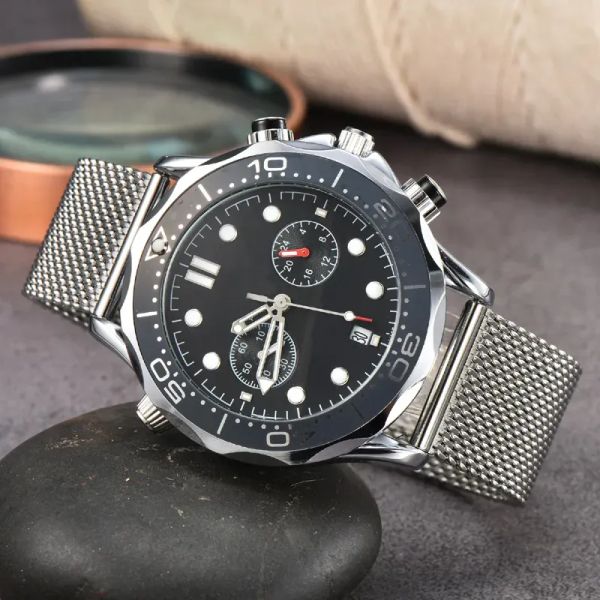 2024 El mejor precio Omeg Relojes de pulsera de acero inoxidable para hombres Nuevos relojes para hombre Todo el dial Trabajo Relojes de cuarzo Top Marca de lujo Reloj Hombres Moda A25