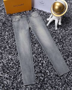 2024 Best verkochte jeans heren designer denim geborduurde broek mode gatenbroek hiphop stijl ritsbroek, maat 28-40 #002