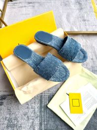 2024 Zwart blauw bedrukte denim pantoffels slippers sandalen De meest populaire high fashion hot pantoffels stijl maat 35-42 klassieke dames designer pantoffels