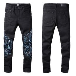 2024 Jeans noirs pour hommes avec peinture bleue Denim Skinny Slim Biker Moto Hip Hop jambe droite Spray sur Vintage détresse Stretch pour gars homme Rip Fits P