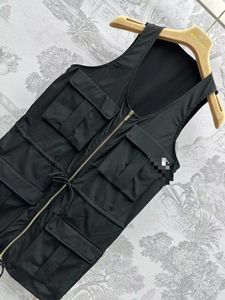 Blazer noir de styliste pour femmes, col en v, fermeture éclair, sans manches, poches, ceintures, vestes courtes, 2024, 30110