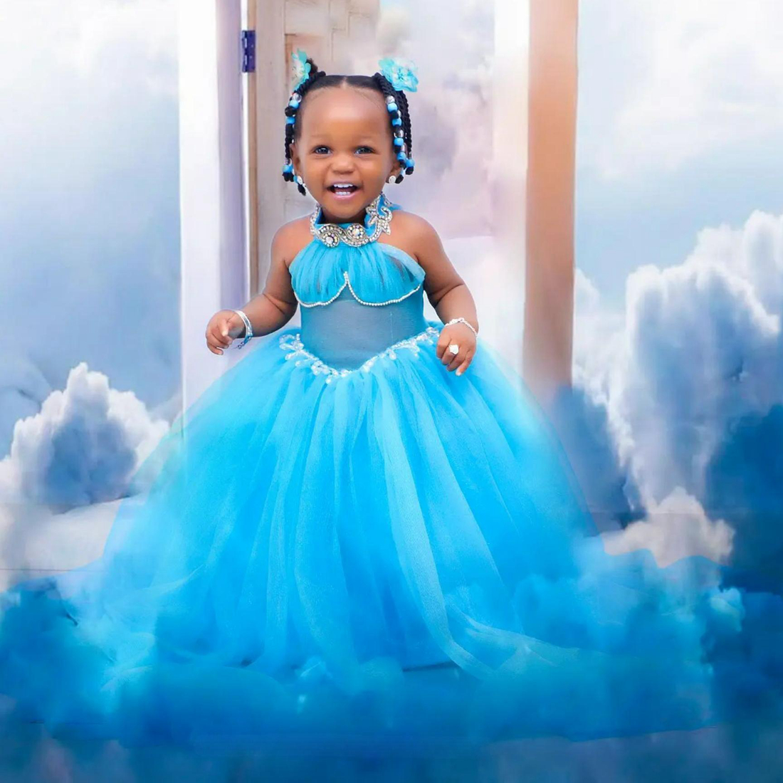 2024 Blue Flower Girl Dresses Halter Flowergirl Dress Girls Birthday Party Dress Rhinestones Tiered Tulle Queen Princess Gowns for African Black Little Girls F131