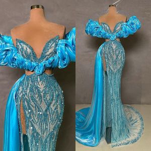 2024 Blue Prom -jurken voor zwarte dames avondjurken Illusie belet op schouder sexy zijde gesplitste kralen kant -jarige jurk tweede receptie jurken am1011