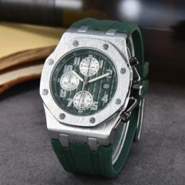 2024 Marca Reloj para hombre Diseñador de lujo Relojes de cuarzo de alta calidad Roble Hexágono Bisel Hombre Reloj de pulsera Moda Correa de goma Relojes deportivos