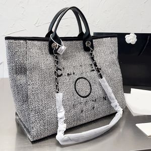 2024 Sacs occasionnels Totes Designer Marque Sac Chaînes de plage Bandoulière Luxurys Sac à main Épaule Haute Qualité Toile Lady Femmes Lettre Bourse Téléphone