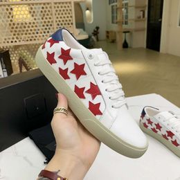 2024 couple décontracté Nouveau produit Little White Star Board Poldaline Trendy Classic Classic brodé et usé Chaussures en toile