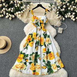 2024 Casual jurken Summer Runway Beach Spaghetti Rieme Dames Dames V-Neck Mouwess Cup Gevotte Bloemprint Vakantie feest feestvestidos Sundress