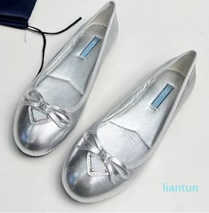 2024 Casual schoenen verfijnde allure klassieke casual schoenen ballet flats gemaakt zachte loafers