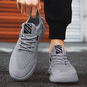 2024 Chaussures décontractées Jaune noir blanc homme respirant Athleisure Classic Mesh Sneakers Taille 39-44GAI