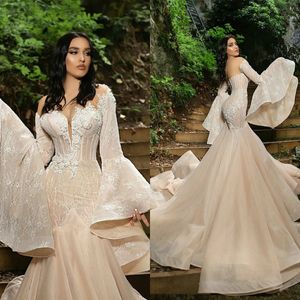 2024 Champagne -zeemeerminjurken Lange mouwen Corset Back Vintage Bridal Jurys Plus Size Wedding Jurk