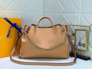 2024 Bolso tote elegante beige inspirado en el diseñador con elegante detalle de cadena y correa desmontable: accesorio versátil y elegante para cada ocasión 59203