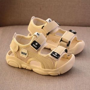 2024 enfants garçons semelles doux chaussures de plage mâle bébé baotou anti-kick pour enfants princepard sandales d'été l2405