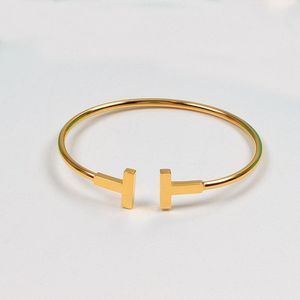 Bracelet lettre T avec diamant en acier inoxydable, marque classique, à la mode, bijoux haut de gamme, cadeau pour dames et mères, q1, 2024