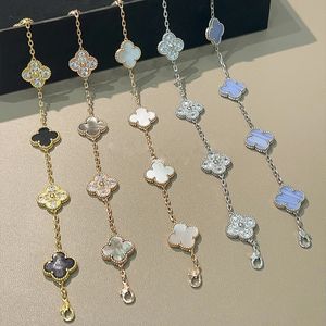 2024 Braceuse de bijoux de bijoux pour femmes classiques Braceuse Blanc Blue Blue Agate Shell Bracelet de charme de nacre 18K