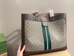 2024 Klassieke Commuter Bag Mode Designer Tas Vrije tijd Presbyopie Tote Bag Grote capaciteit Lichtgewicht Eén schouder Diagonale Straddle Bags