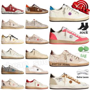 2024 Classic Designer Nouvelles chaussures de sport faire du vieux sale Gold Super Gooseity Star Marque italienne Super Dirty Shoes Star Luxury chaussures de baskets blanches à paillettes sales