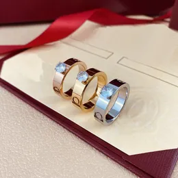 2024 Klassieke Ring titanium staal zilveren liefdesring mannen en vrouwen roségouden sieraden voor geliefden paar ringen geschenk diamant