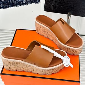 2024 klassieke stijl dikke zool slippers minimalistisch vintage ontwerp veelzijdige comfortabel comfortabel casual koe leer grote zool dikke hiel sandalen voor damesgroottes 35-42