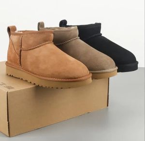 2024 Botas de nieve clásicas ultra mini de piel de oveja, suaves y cómodas, piel de oveja, piel de felpa, botas para mantener el calor con tarjeta, bolsa para el polvo, hermosos regalos U5815 U5825 U5854