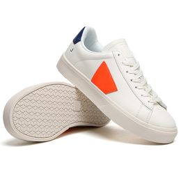2024 Klassieke witte schoenen voor koppels College Style Round Round Toe vetersporten en vrijetijds sneakers Maat 36-45