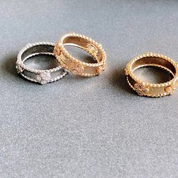 2024 Clover Ring Caleidoscoop Designer Ring Dames 18K Goud en Zilver Diamanten Nagelring Luxe Ring Valentijnsdag Designer Sieraden Q3