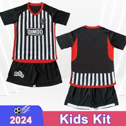 2024 Club de Cuervos Kit Kit Soccer Jerseys Viniegra Sanjuan Bravo Tamayo Home Shirts de football blanc noir