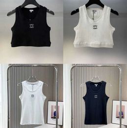 2024 Top court T-shirts Femmes Tricots Débardeur Designer Broderie Gilet Sans Manches Respirant Pull Tricoté Femmes Sport Tops 1150ess