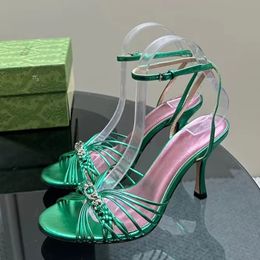 2024 op maat gemaakte handgeweven stiletto sandalen enkelband gladiator pompen dames open teen feestavondjurk schoenen luxe designer hoge hakken fabrieksschoeisel