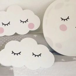 Autocollants muraux décoratifs en forme de lapin et de nuages, étiquette murale pour chambre d'enfant et de bébé, décoration de la maison, en bois et en plastique, 2024