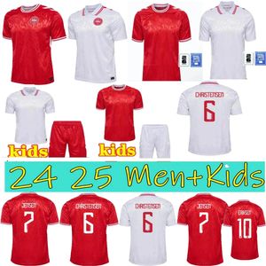 2024 Denemarken Nieuwe rode en witte kleuren Voetbaltrui 24 25 Euro Eriksen Home Red weg Wit Kjaer Hojbjerg Christensen Skov olsen Braithwaite Dolberg voetbal shirts