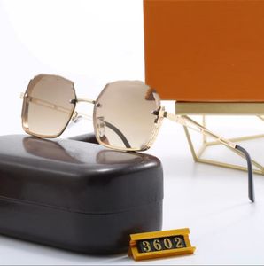 2024 Diseño Gafas de sol Mujeres Hombres Diseñador Buena Calidad Moda Metal Gafas de sol de gran tamaño Vintage Mujer Hombre