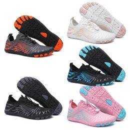 2024 Designer Black Red Outdoor Sneakers tracé Couple Anti Cutting Beach Fitness Fishing Cycling Swimming Amphibie Waterwading Shoes Summer