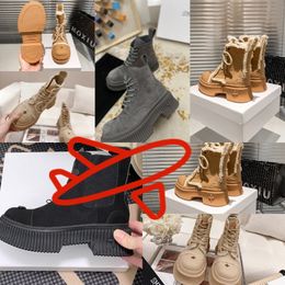 2024 Botas de diseñador Mujeres populares botas cortas de tobillo