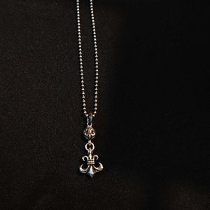 2024 Designer Brand Cross CH Collier pour femmes Luxe Chromes Fleur Ball 925 Argent Old Classic Star Mens Pull Chaîne Coeur Hommes Bijoux Pendentif Neckchain 3936