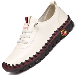 2024 Designer Casual schoenen voor vrouwen Gai Triple Black White Red Brown Womens Trainers Outdoor Sports Sneakers Big Size 36-42 55