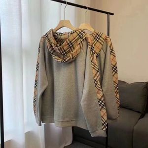 2024 Designer Classic Plaid Sweater Losse Plaid Nieuwe Cardigan Coat Autumn and Winter Striped Breated Sweater voor mannen en vrouwen