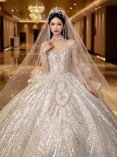 2024 Designer Diamond Breded Robes de mariée à paillettes en tulle élégant à manches longues Crystals Perles Blinging Sweep Train Brides Bridal plus taille Robe de Mariee 403