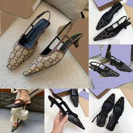 2024 Chaussures habillées de créateurs Femmes Sling High Talons Classic Diamond Cat Mesh Sandales Noir Crystal Glow Back Bouton sexy