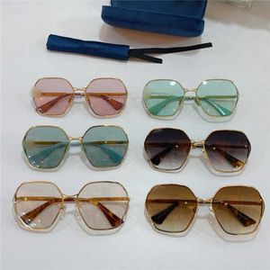 2024 Fashion de diseñador Nuevo diseñador de lujo G Familia G Gafas de sol Irregular GG0818S de Ni Lu Han Haning Bone Hollow Gafas de sol irregulares GG0818S