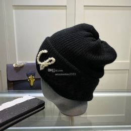 2024 Designer hoed beanie luxe mode honkbal pet herfst en winter gebreide hoed zachte en comfortabele veelzijdige warme mannen en vrouwen casquette letters emmer gemonteerd