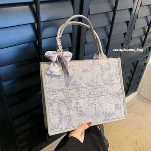 2024 Designer High End Canvas Tas Zomer Nieuwe Lichte Luxe Geborduurde Tote En Modieuze Handtas